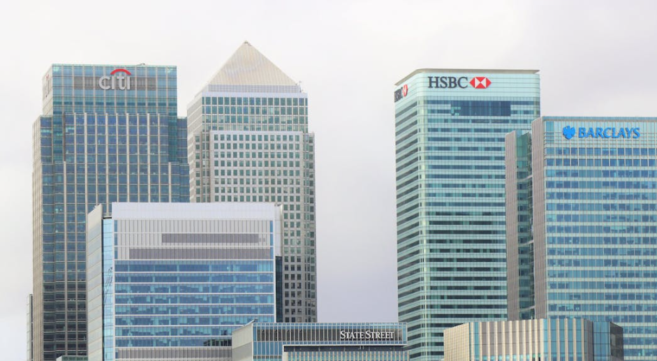Do Evri Deliver on Bank Holidays in the UK A Complete Delivery Guide for Shoppers and Sellers