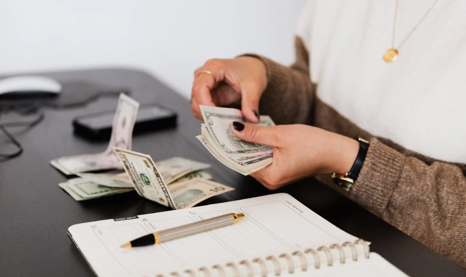 Pricing Per Hour vs Pricing Per Job – Which Is Better