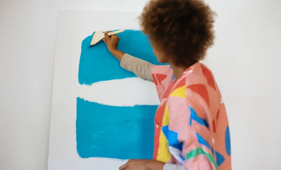 What Is the Average Hourly Rate for a Self Employed Painter and Decorator in the UK 
