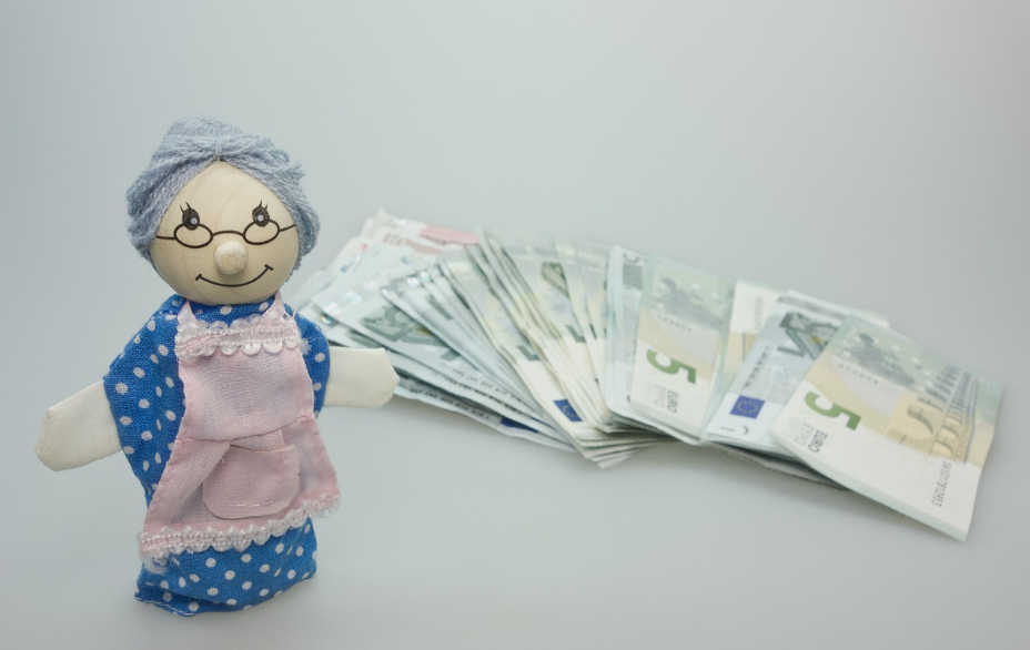 Are there any special cases or additional payments linked to the Cost of Living Payment